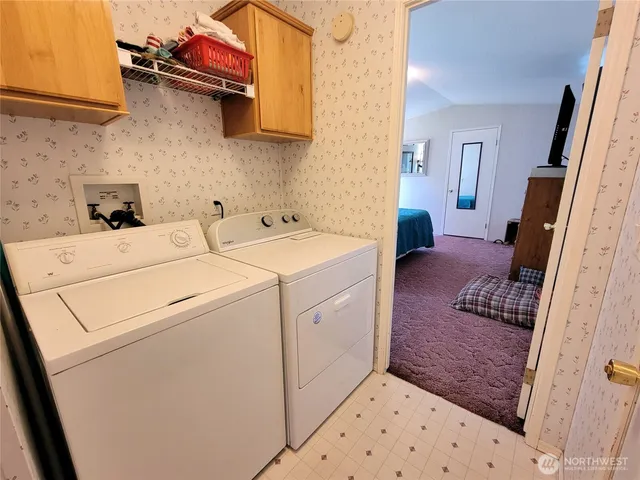 $284,500 | 40838 Porcupine Bay Road, Davenport, WA 99122