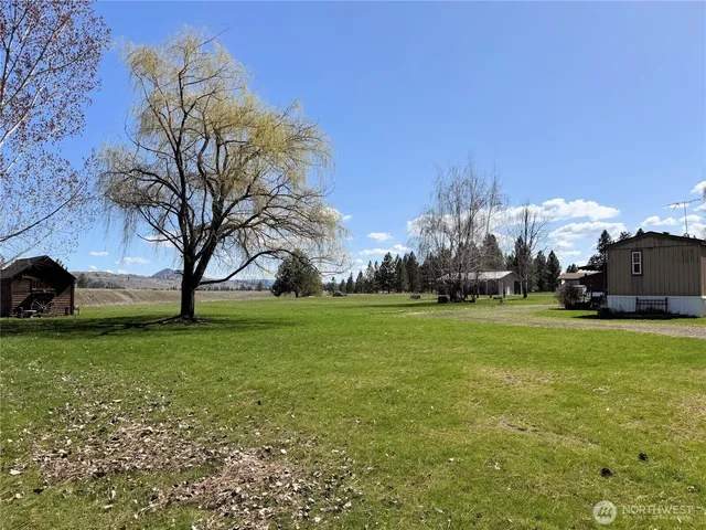 $284,500 | 40838 Porcupine Bay Road, Davenport, WA 99122