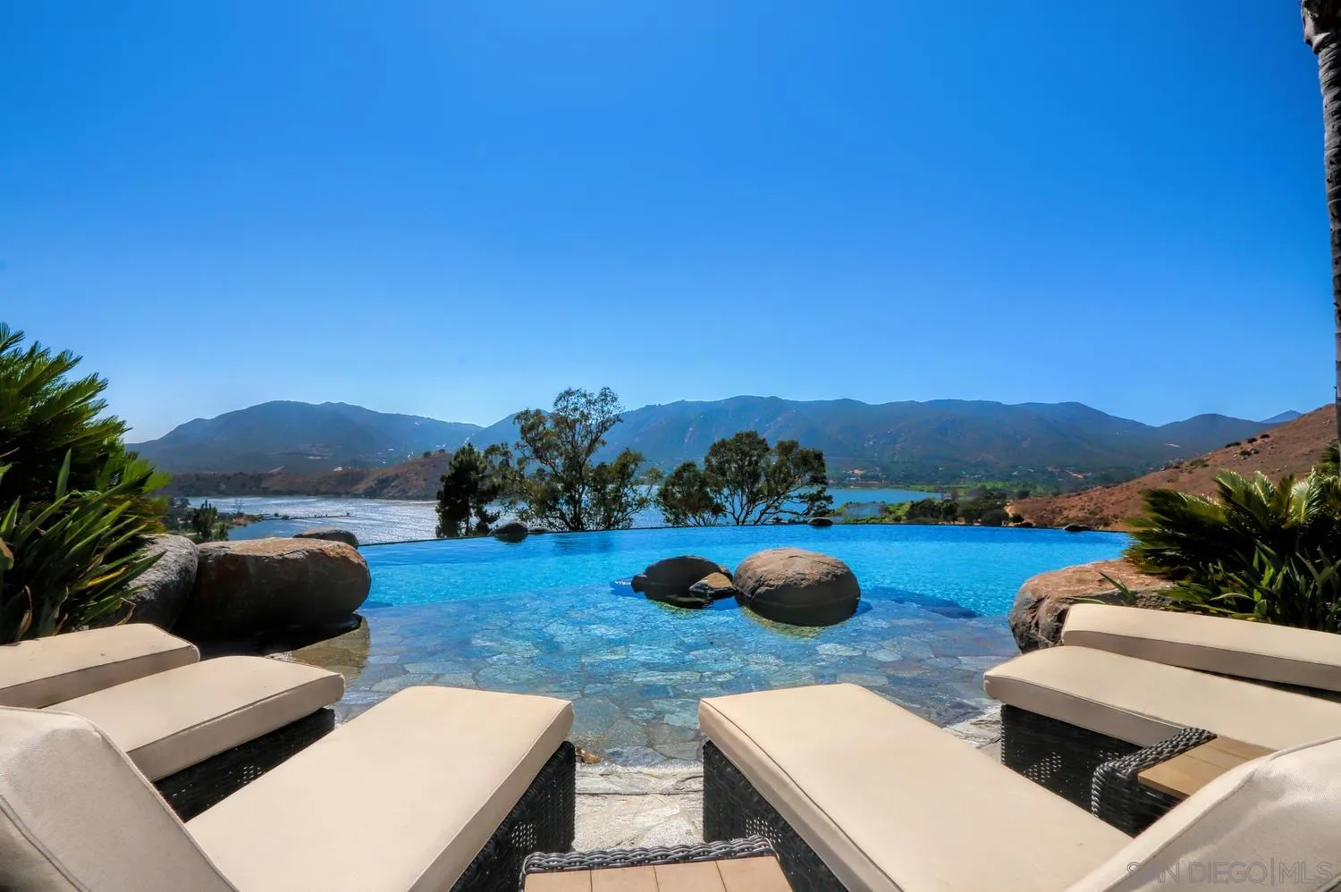 3653 Purer Road Escondido, CA 92029 - Photo 3 of 49 Gallery Image 3