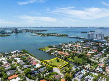 $15,988,000 | 1132 Northeast 84th Street, Miami, FL 33138