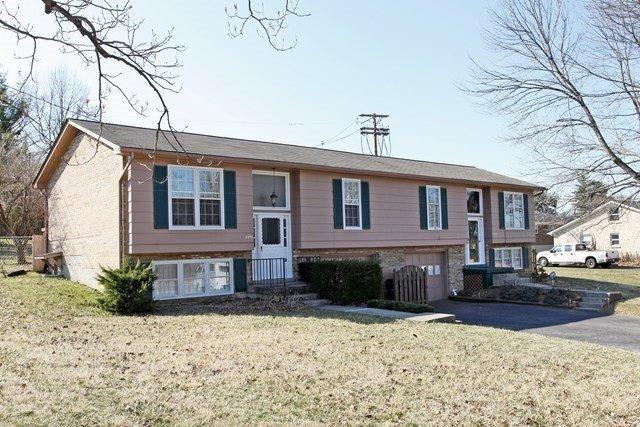 3393 Montavesta Road Lexington, KY 40502 - Photo 1 of 26 Photo 1