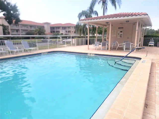 $175,000 | 6507 Stone River Road, Unit 302, Bradenton, FL 34203