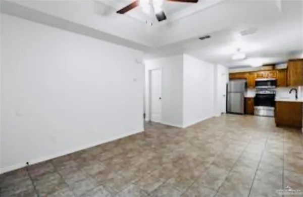 $950 | 241 East 19th Street, Unit 3, Weslaco, TX 78596