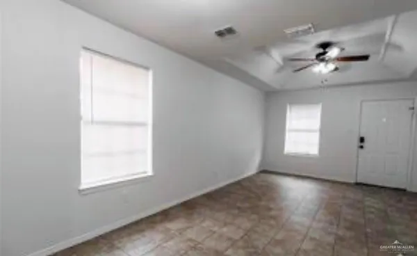 $950 | 241 East 19th Street, Unit 3, Weslaco, TX 78596