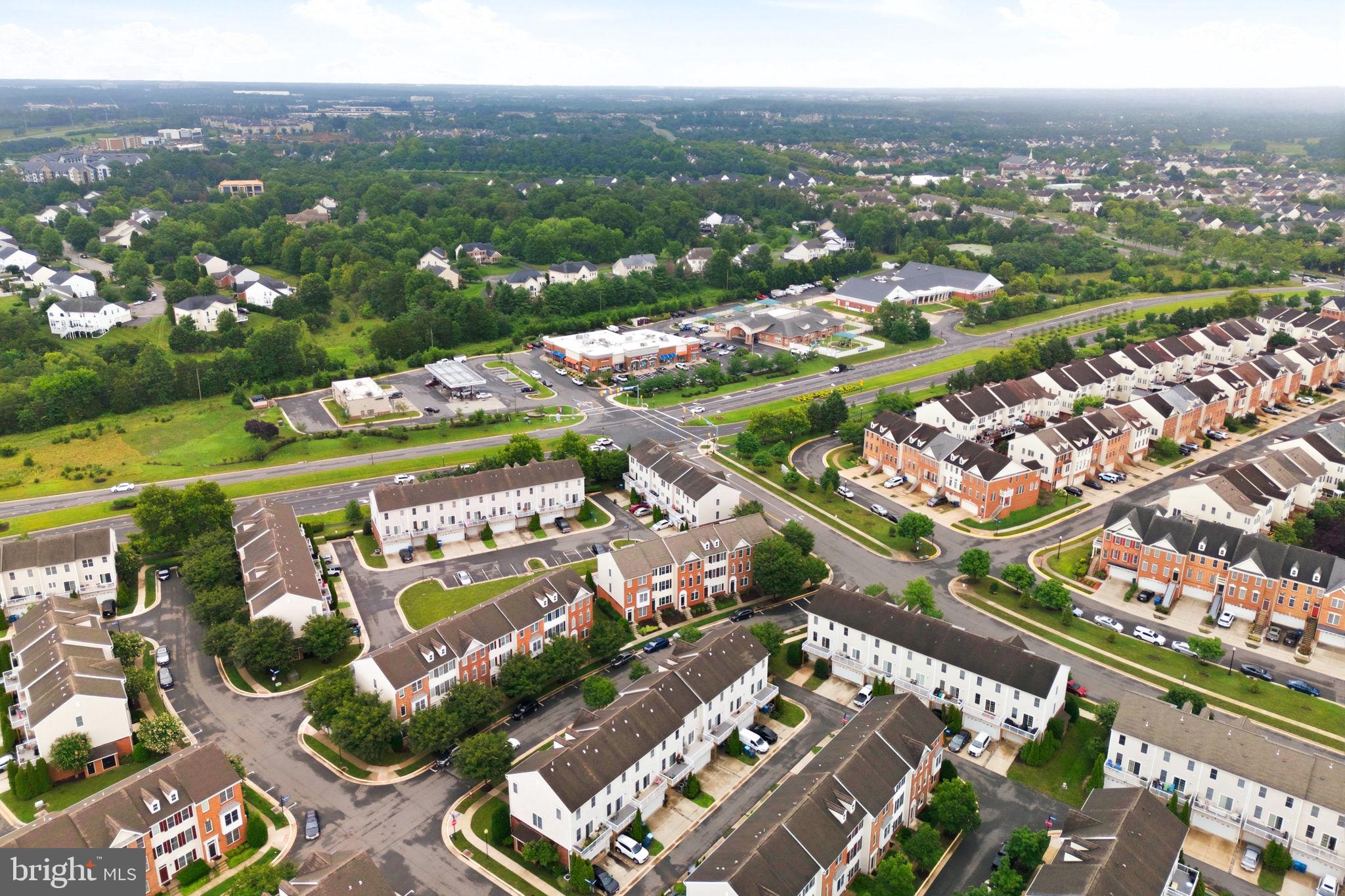 25156 Monteith Terrace Chantilly, VA 20152 - Photo 17 of 72 Charming suburban community view.