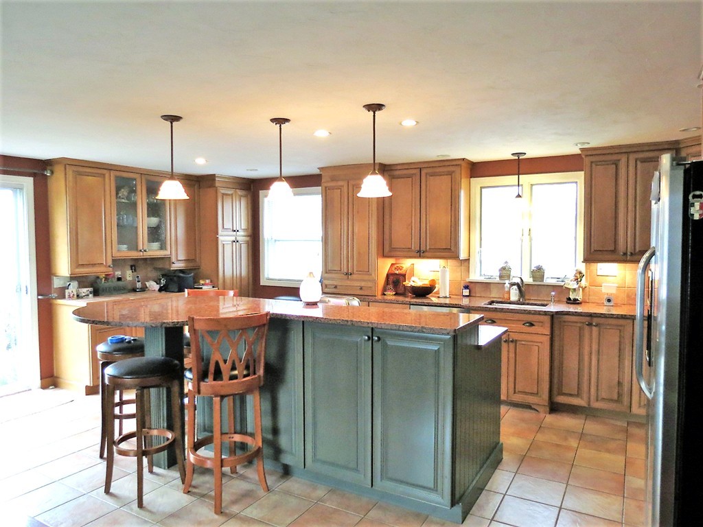 3 Dunham Road Framingham, MA 01701 - Photo 3 of 16 Gallery Image 3