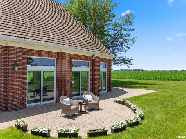 $1,595,000 | 18775 Unsicker Road, Groveland, IL 61535
