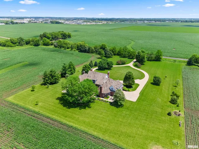 $1,595,000 | 18775 Unsicker Road, Groveland, IL 61535