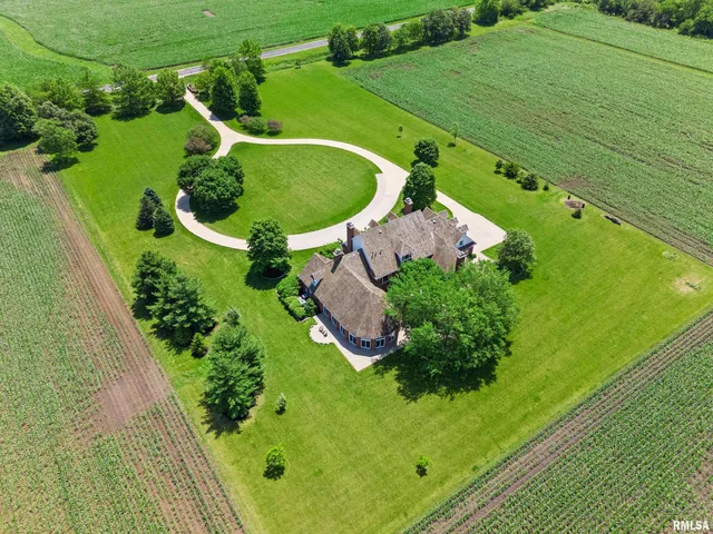 $1,595,000 | 18775 Unsicker Road, Groveland, IL 61535