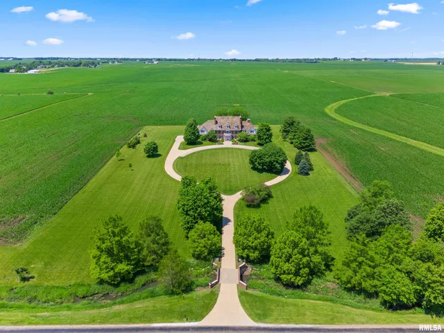 $1,595,000 | 18775 Unsicker Road, Groveland, IL 61535