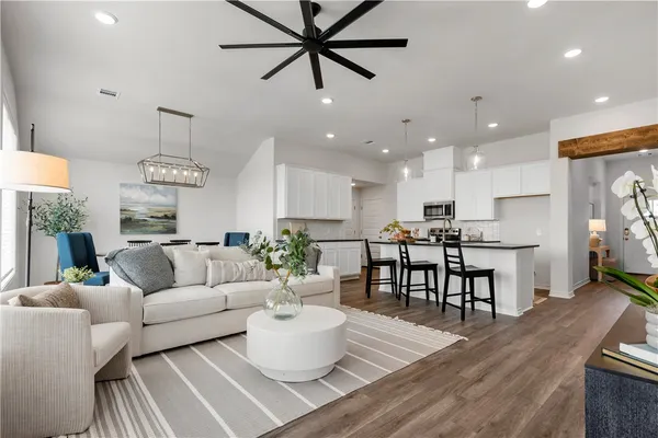 $2,500 | 3572 Pointe Du Hoc Drive, Bryan, TX 77808