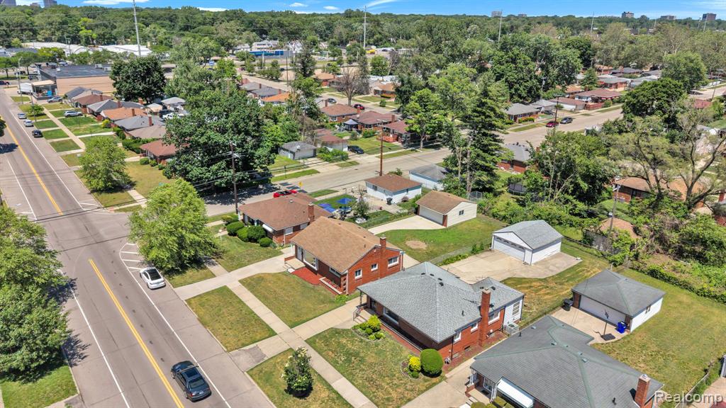 20300 Burt Road Detroit, MI 48219 - Photo 9 of 32