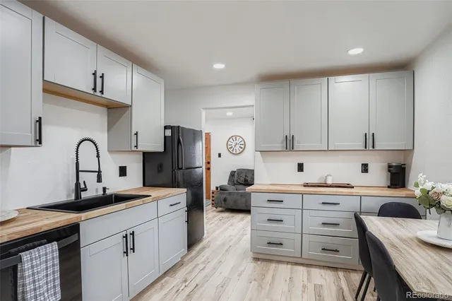 $475,000 | 4400 West 4th Avenue, Denver, CO 80219