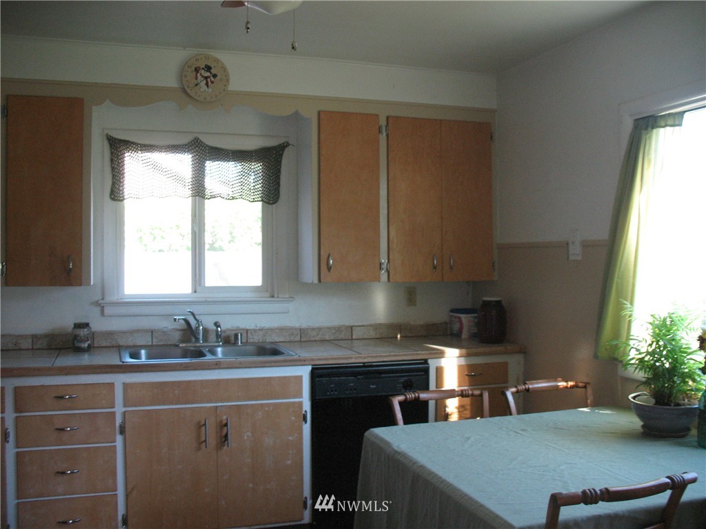 303 Morgan Road Everett, WA 98203 - Photo 11 of 14