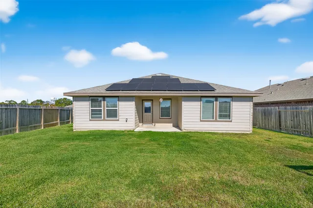 $2,195 | 3311 Specklebelly Dr., Baytown, TX 77521