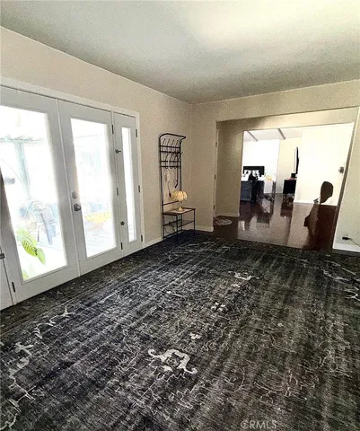 a view of a entrance door of the house