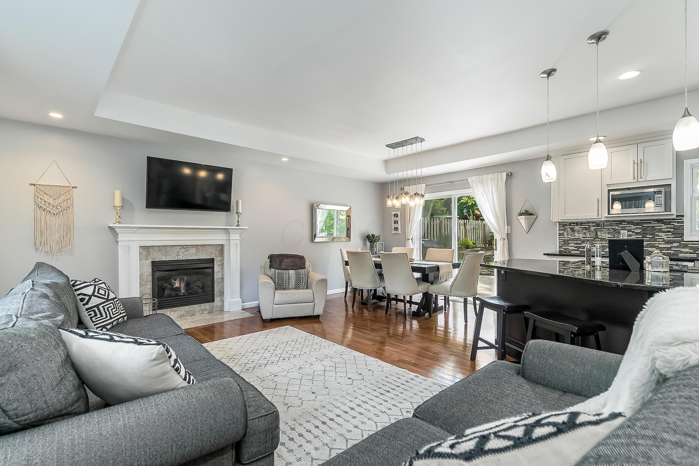 2497 Fishinger Road Columbus, OH 43221 - Photo 4 of 40