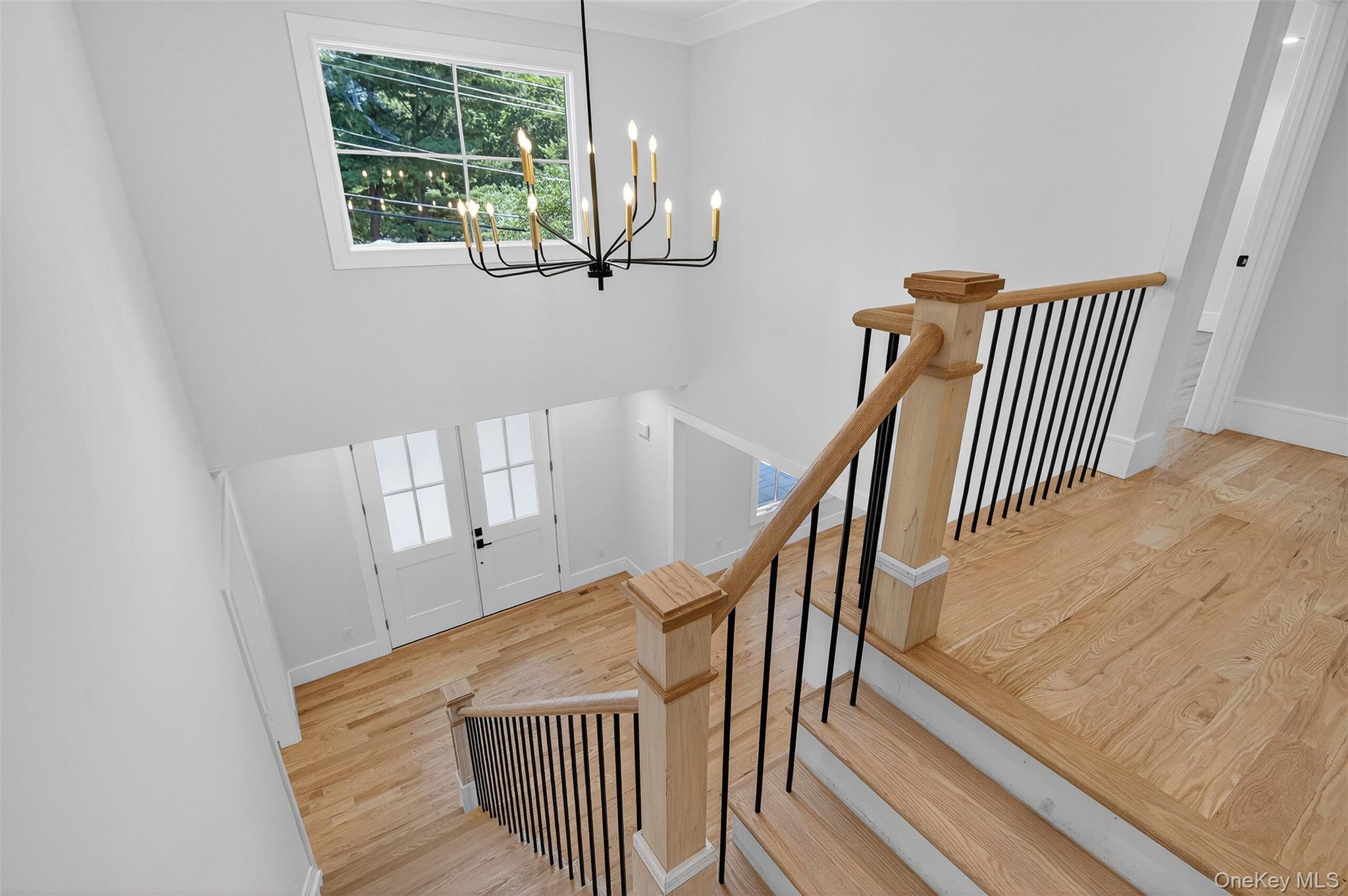 654 Caledonia Road Dix Hills, NY 11746 - Photo 22 of 37
