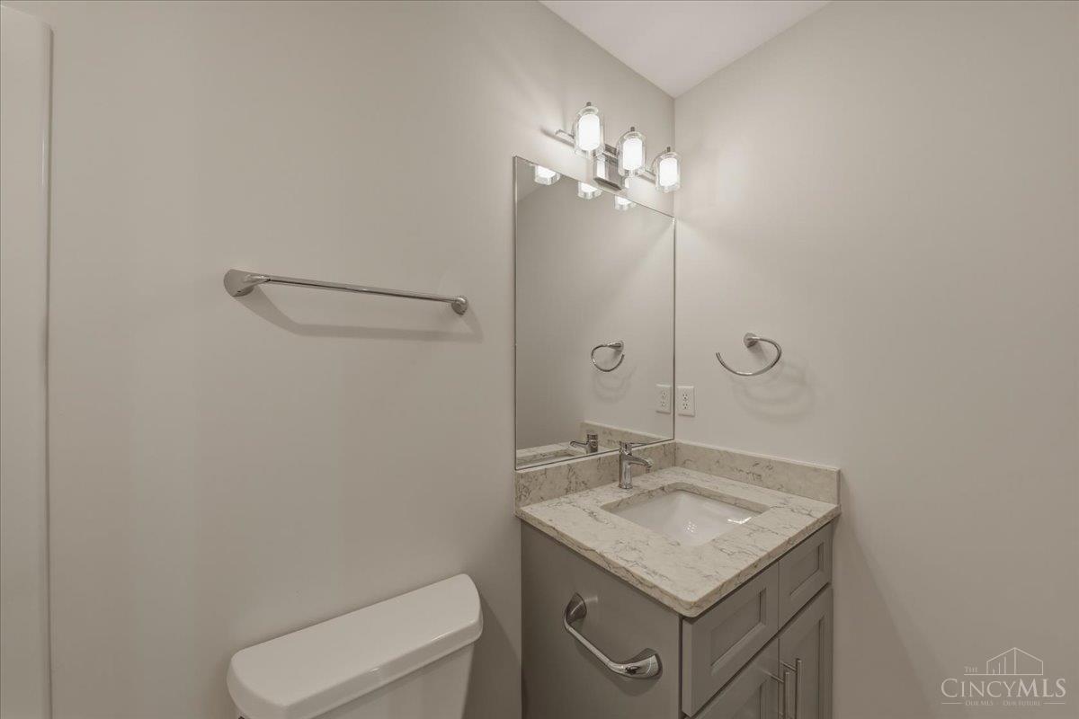 3908 Edwards Road, Unit C Cincinnati, OH 45209 - Photo 35 of 61