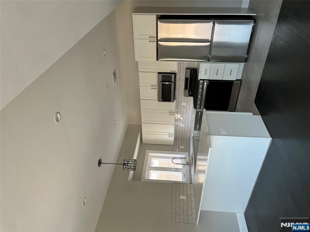 421 Haledon Avenue Haledon, NJ 07508 - Photo 6 of 15