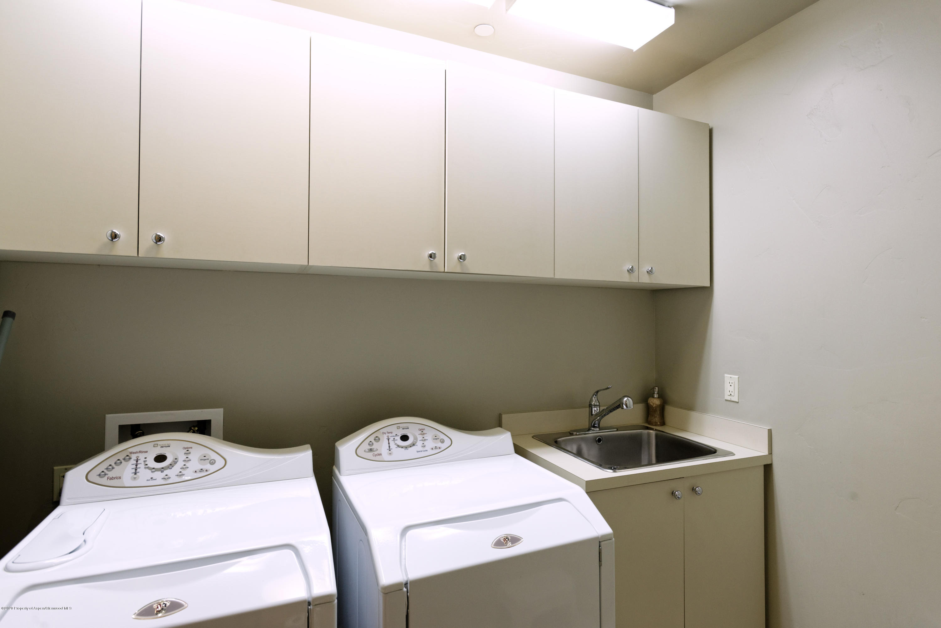 501 Rio Grande Place, Unit 204 Aspen, CO 81611 - Photo 21 of 28 501RioGrande204_HiRes005