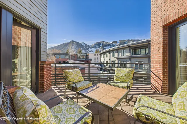 $55,000 | 501 Rio Grande Place, Unit 204, Aspen, CO 81611