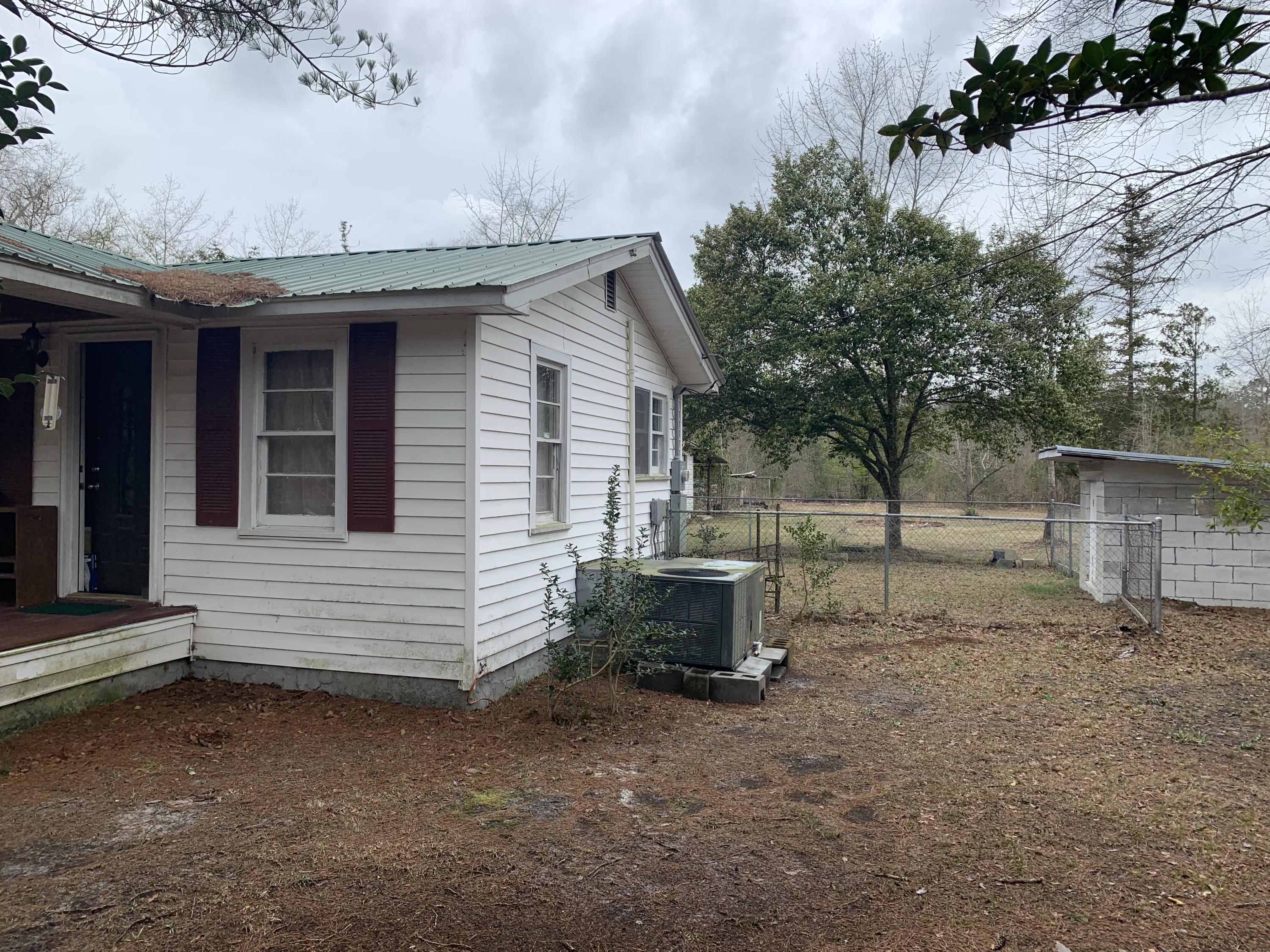1160 State Rd S-15-233 Walterboro, SC 29488 - Photo 5 of 48 IMG_4676