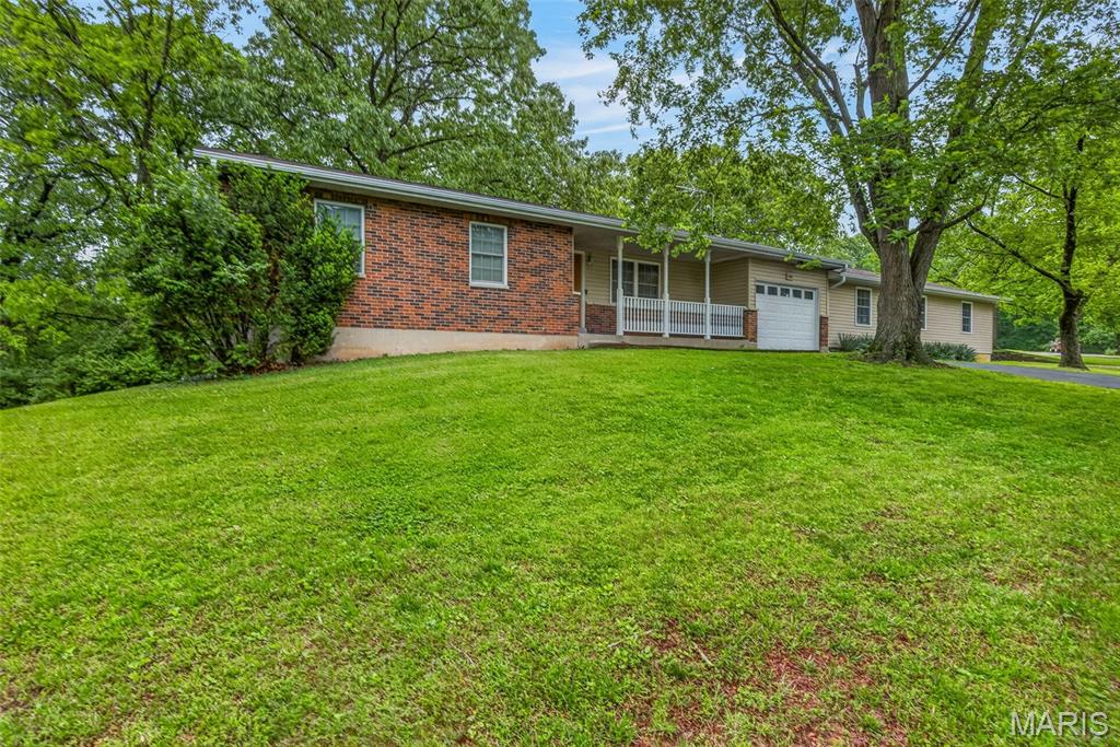 2580 South Ridge Lane Festus, MO 63028 - Photo 2 of 44