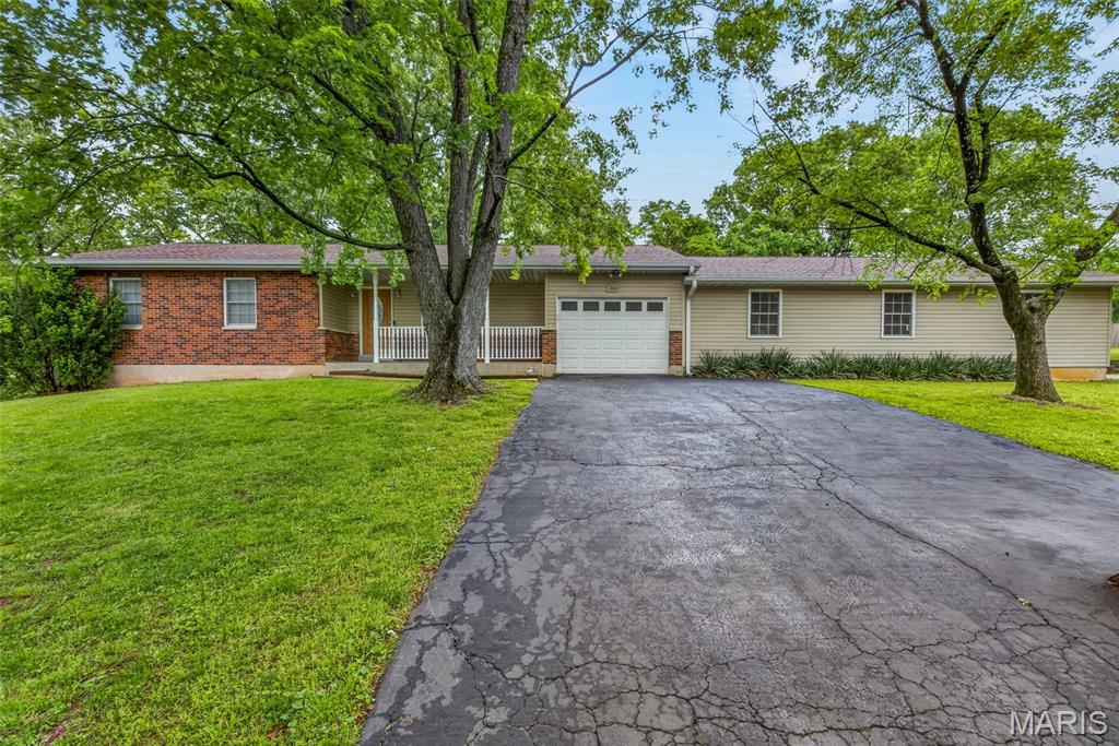 2580 South Ridge Lane Festus, MO 63028 - Photo 3 of 44
