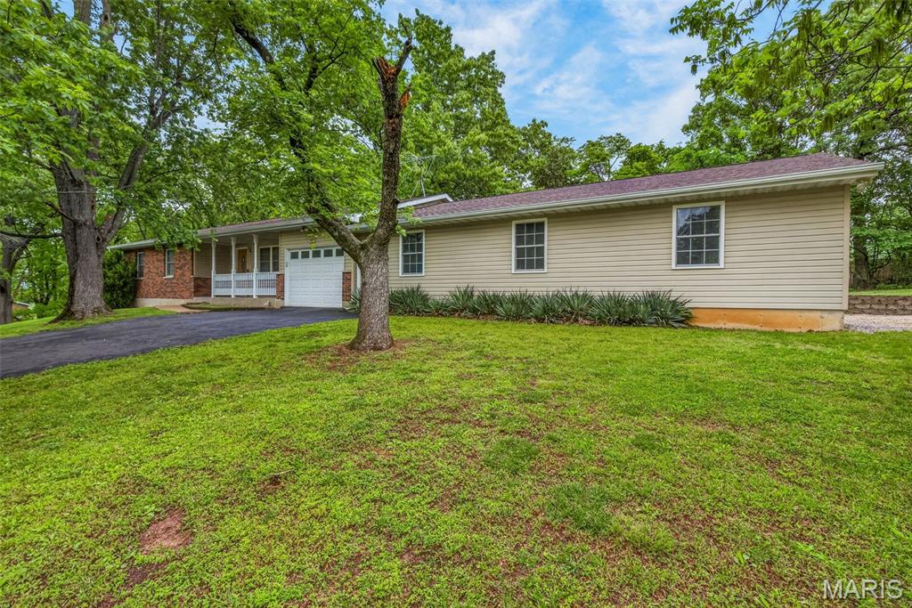 2580 South Ridge Lane Festus, MO 63028 - Photo 4 of 44