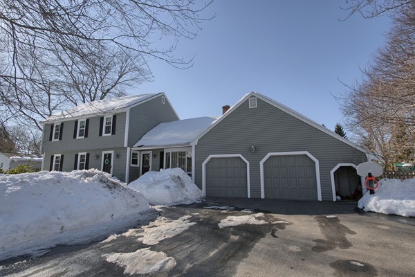 38 Tolland Road North Andover, MA 01845 - Photo 1 of 29 Gallery Image 1