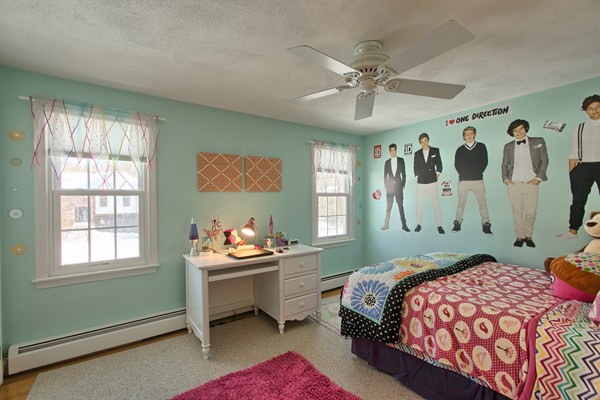 38 Tolland Road North Andover, MA 01845 - Photo 16 of 29 Gallery Image 16