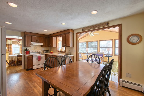 38 Tolland Road North Andover, MA 01845 - Photo 24 of 29 Gallery Image 24