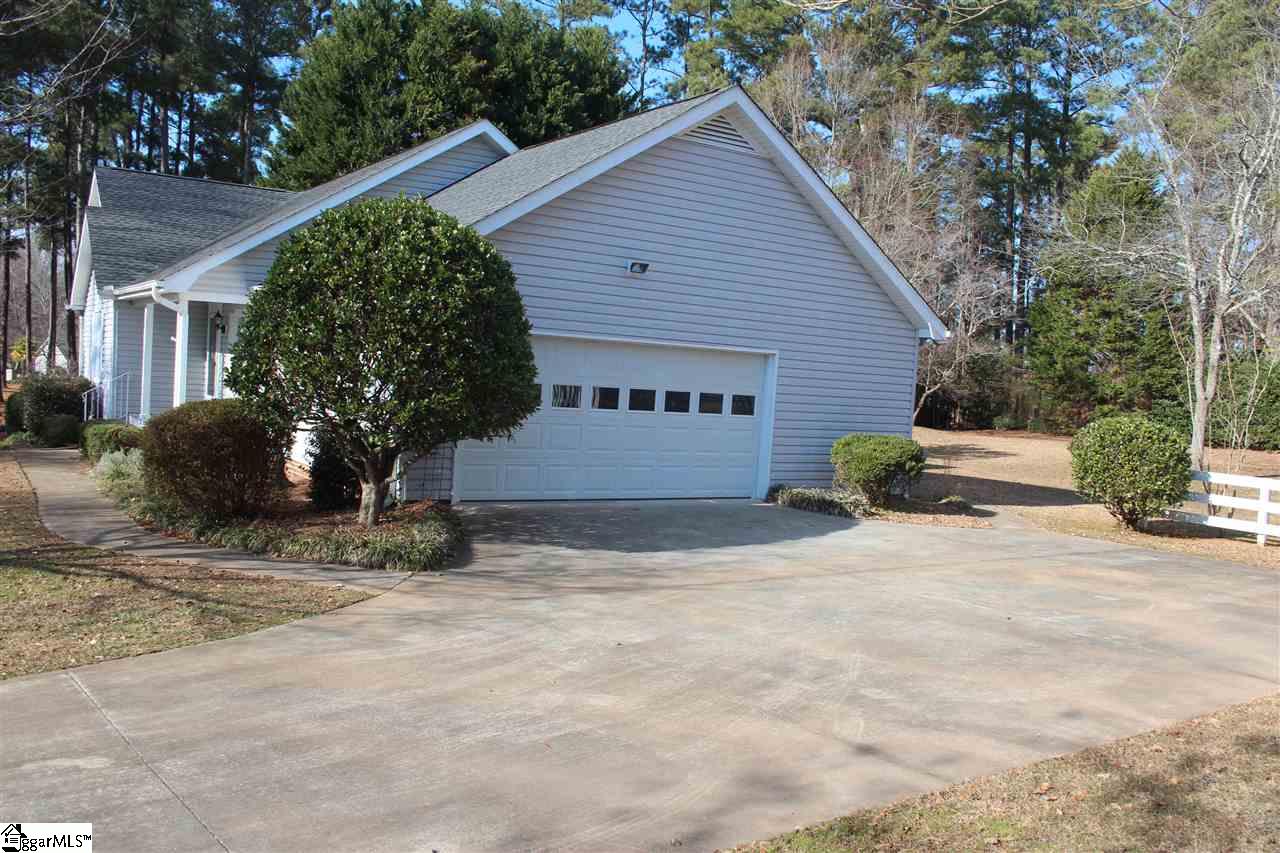 409 Quail Run Circle Fountain Inn, SC 29644 - Photo 34 of 36 Gallery Image 34