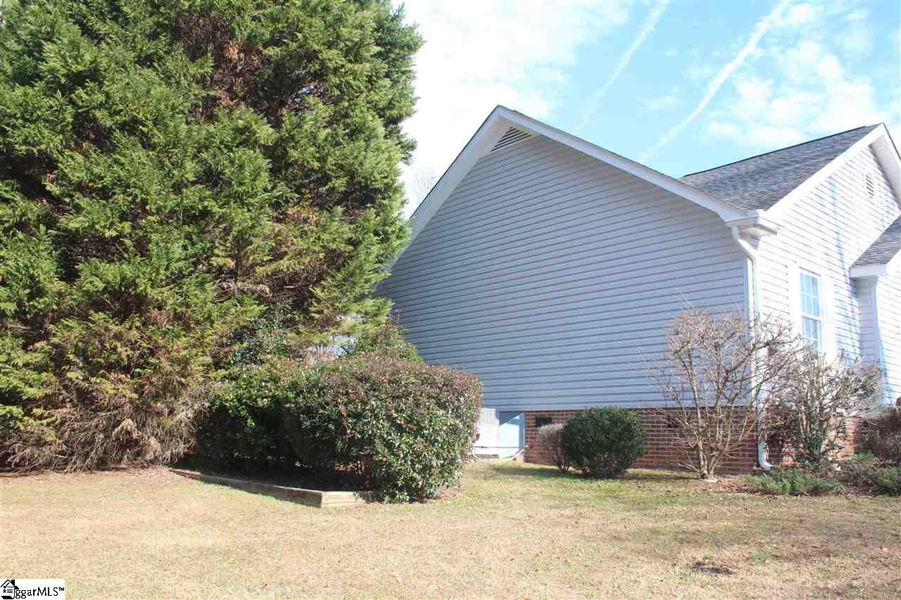 409 Quail Run Circle Fountain Inn, SC 29644 - Photo 35 of 36 Gallery Image 35