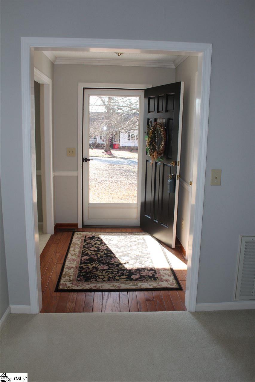 409 Quail Run Circle Fountain Inn, SC 29644 - Photo 5 of 36 Gallery Image 5