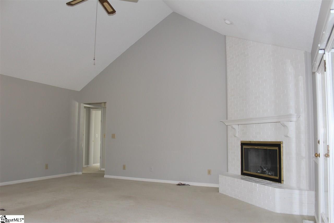 409 Quail Run Circle Fountain Inn, SC 29644 - Photo 6 of 36 Gallery Image 6