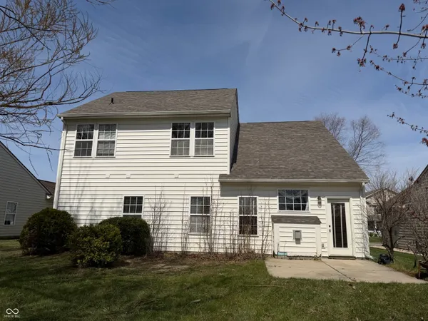 $304,500 | 9663 Stonewall Lane, Avon, IN 46123