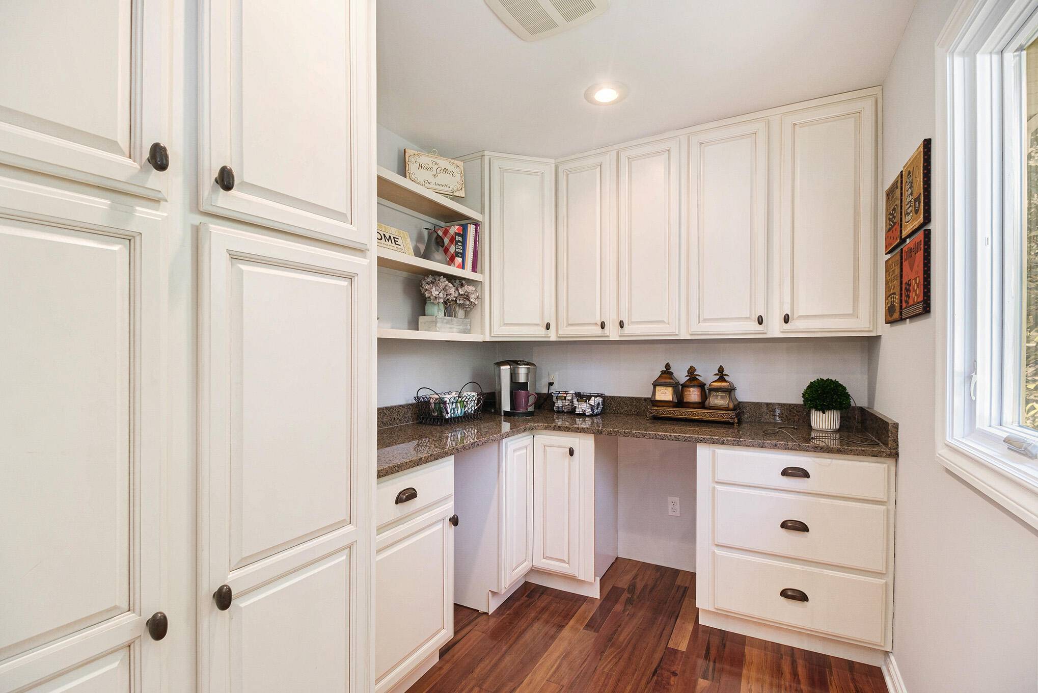 1722 Kilgore Road Kalamazoo, MI 49008 - Photo 12 of 33 DSCF9701