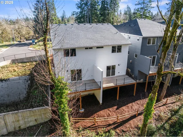$520,000 | 6325 Southeast Chloe Rose Way, Milwaukie, OR 97267