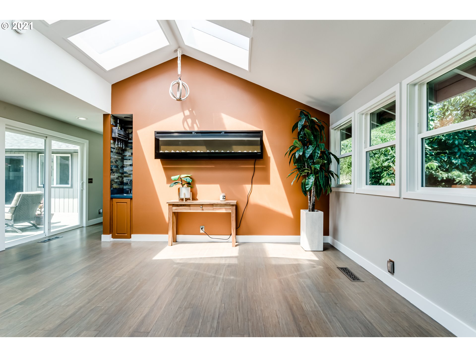 32945 Dillard Road Eugene, OR 97405 - Photo 15 of 30 a view of an empty room with window and wooden floor