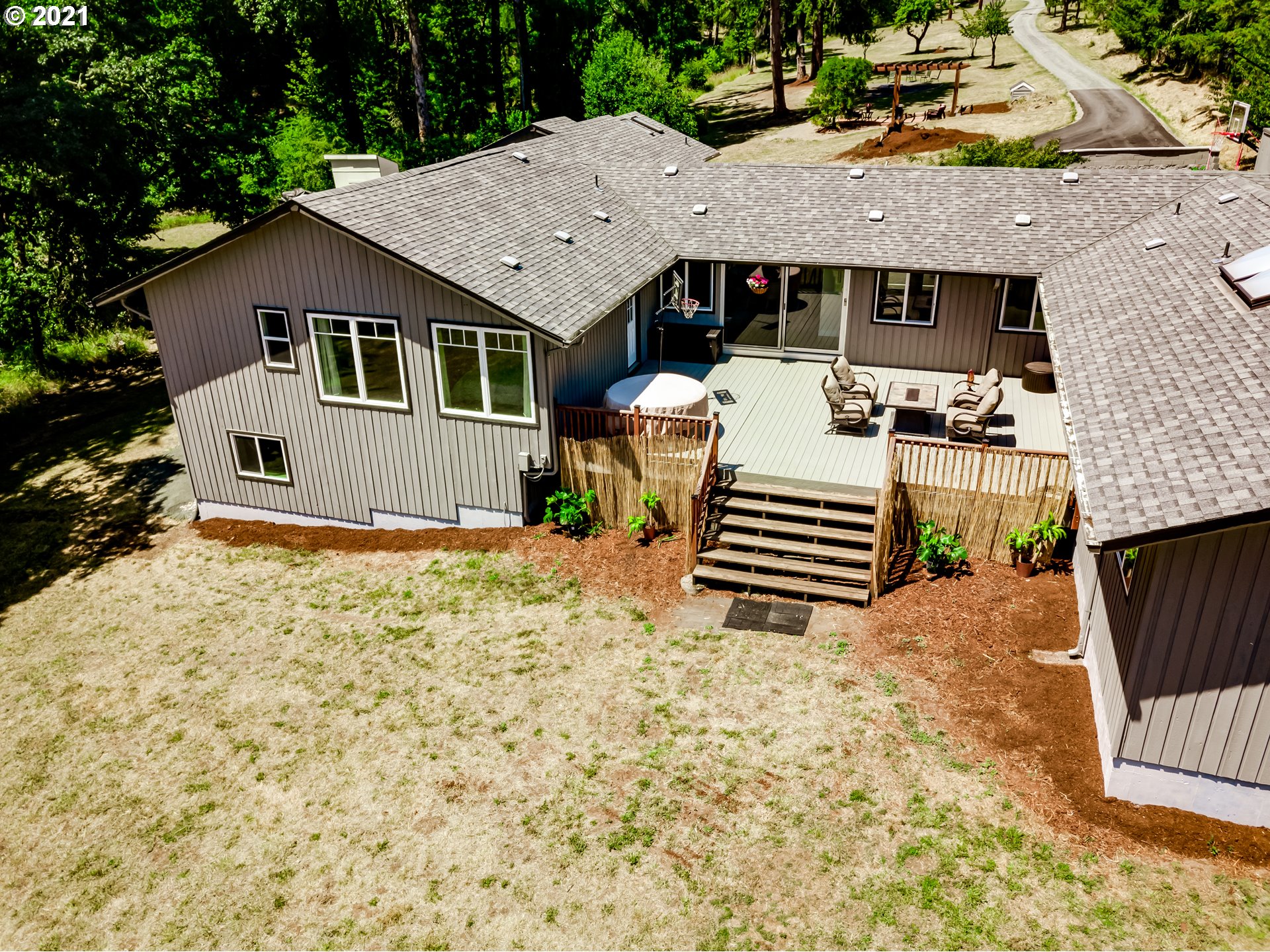 32945 Dillard Road Eugene, OR 97405 - Photo 3 of 30 a front view of a house with a yard