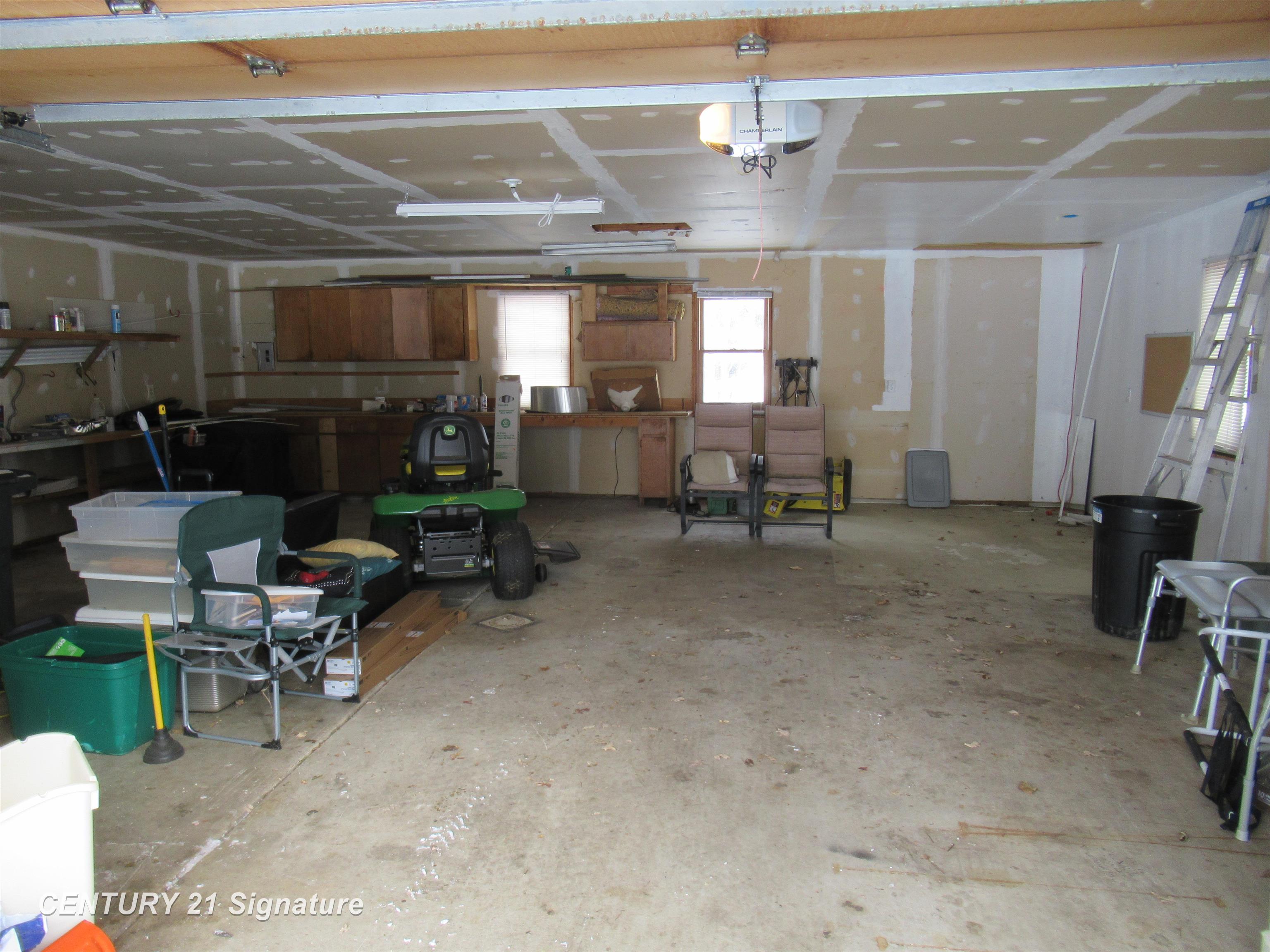 2444 North Seymour Road Flushing, MI 48433 - Photo 30 of 39 50166618-0499edb1-c8c1-4145-b7c1-640efa9a86e2.JPG