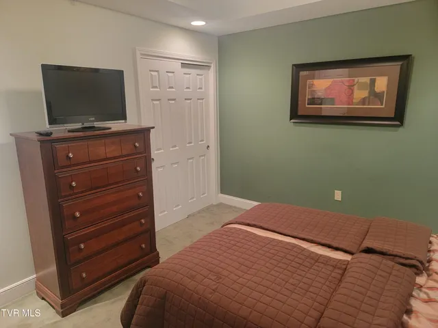 $249,750 | 210 Raceday Center Drive, Unit 1505, Bristol, TN 37620