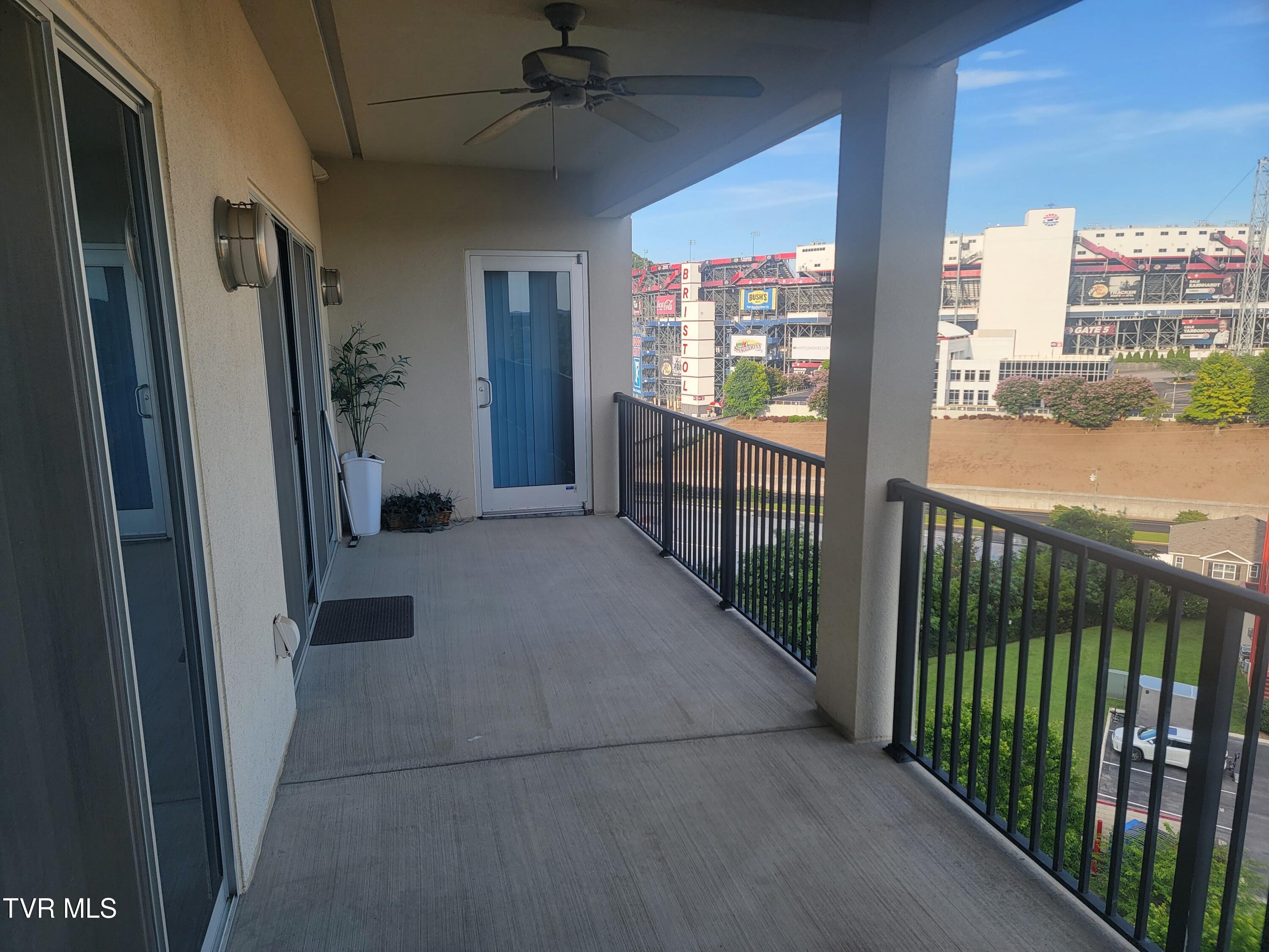 210 Raceday Center Drive, Unit 1505 Bristol, TN 37620 - Photo 34 of 69 20250620_190718