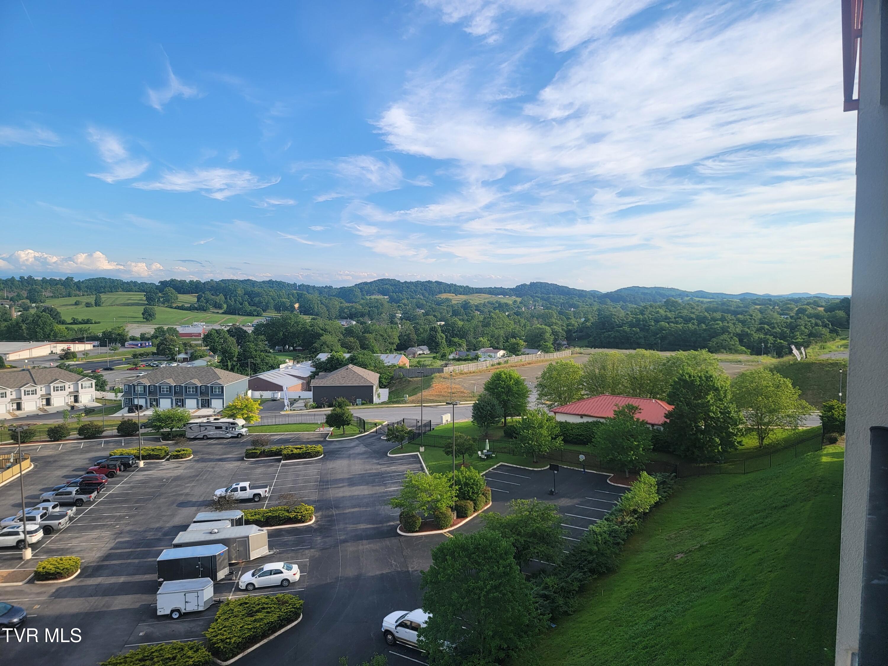 210 Raceday Center Drive, Unit 1505 Bristol, TN 37620 - Photo 38 of 69 20250620_190754