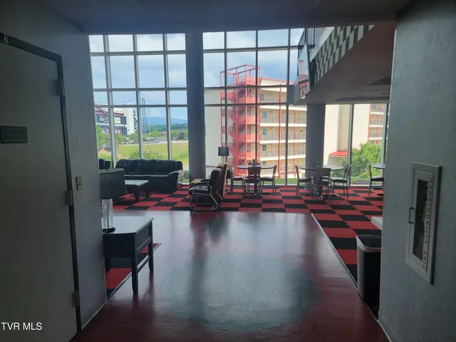 $249,750 | 210 Raceday Center Drive, Unit 1505, Bristol, TN 37620