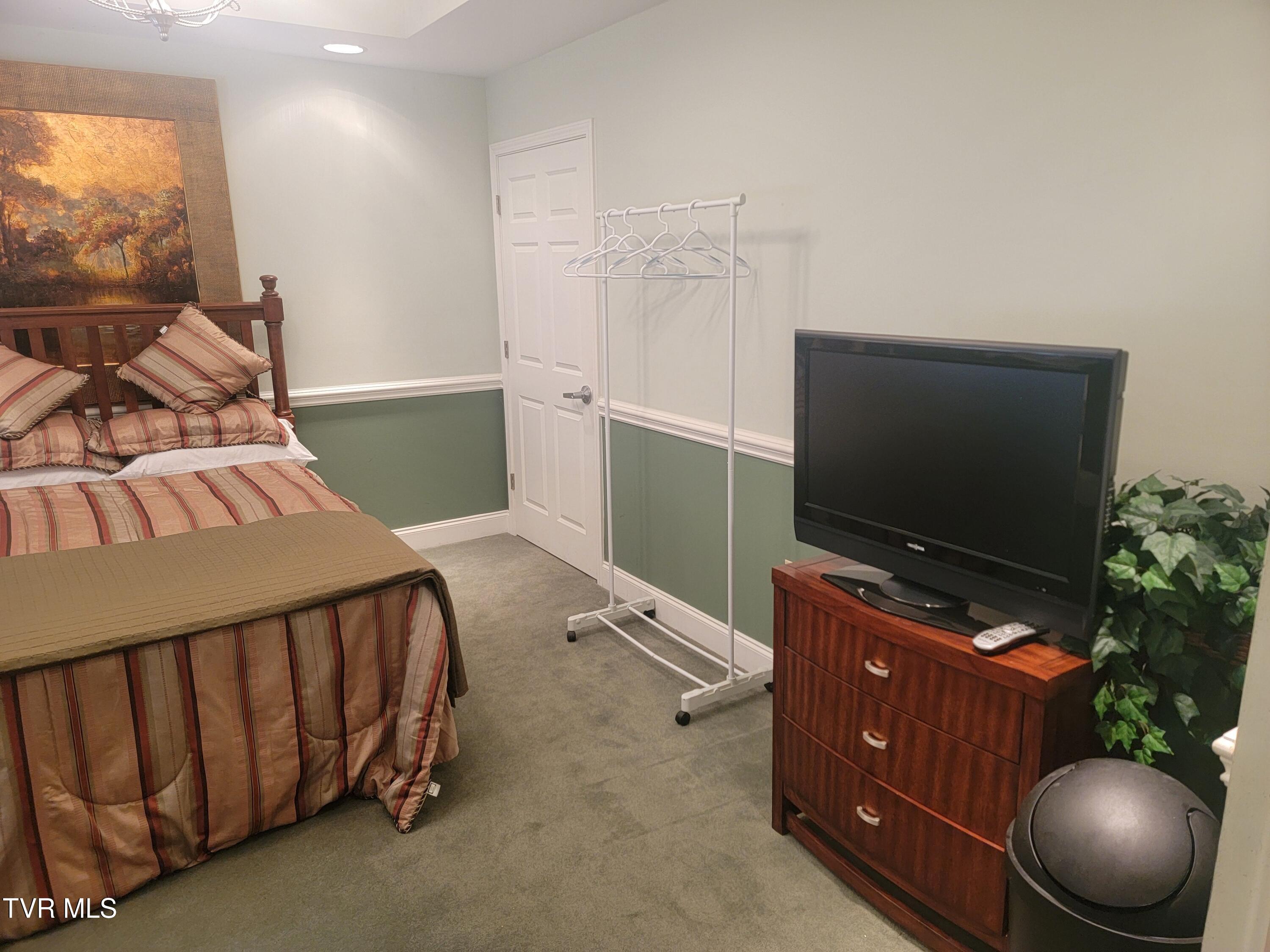 210 Raceday Center Drive, Unit 1505 Bristol, TN 37620 - Photo 10 of 69 20250620_190412