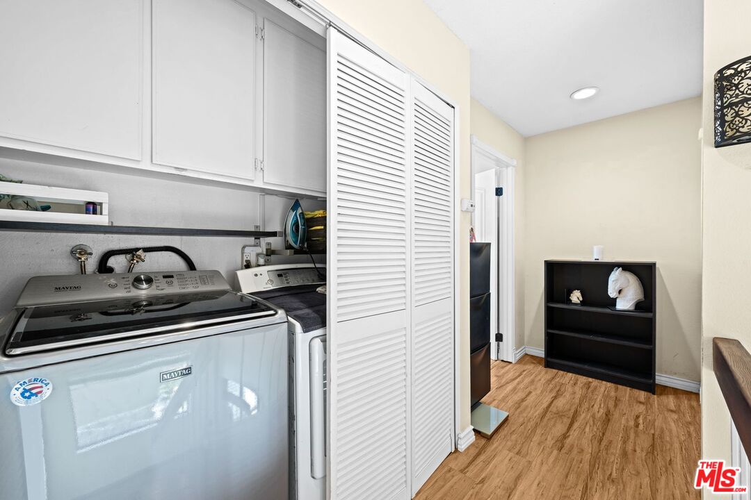 1340 Glenwood Road, Unit 4 Glendale, CA 91201 - Photo 10 of 12 a kitchen with sink and cabinets