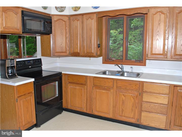 1838 Sawmill Road Spring City, PA 19475 - Photo 6 of 25 Kitchen